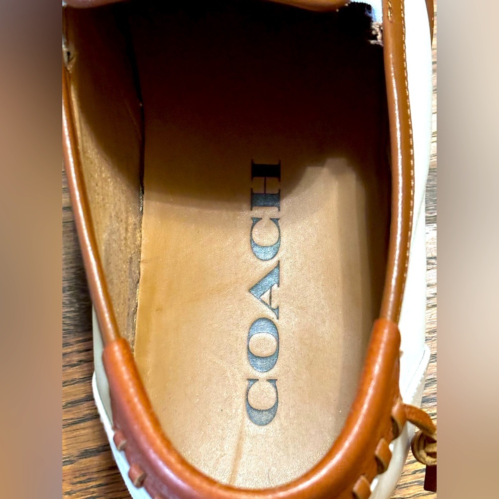 Coach Men’s Union Leather White,Brown Whip Stitched Detail At The Heel. Size 9.5 - Picture 6 of 14
